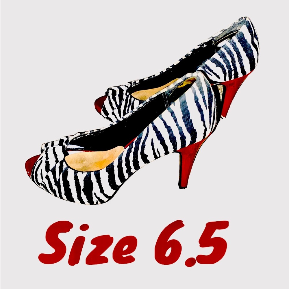 Zebra and red super cute heels size 6 1/2